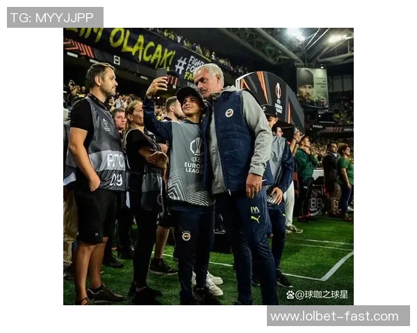 国王杯激战热刺与皇马战平双方防线坚固引发全场热议